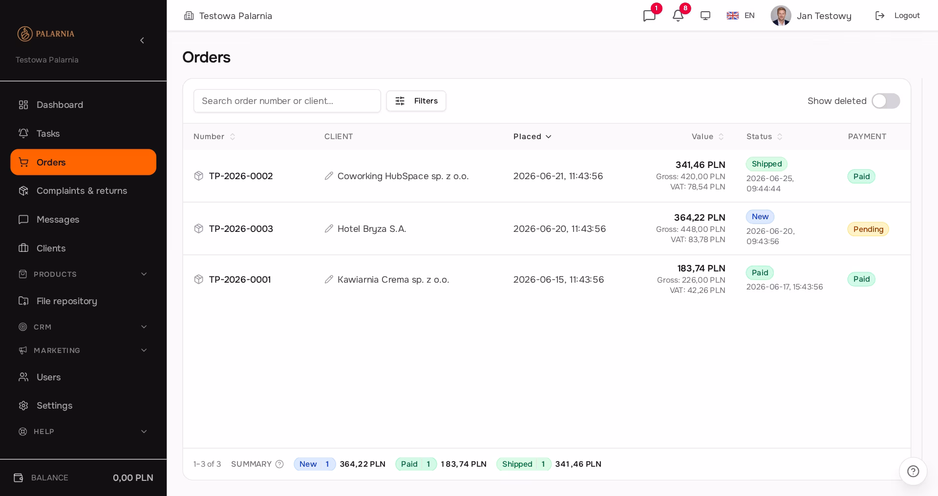 Roastery panel — list of customer orders with statuses: new, paid, shipped